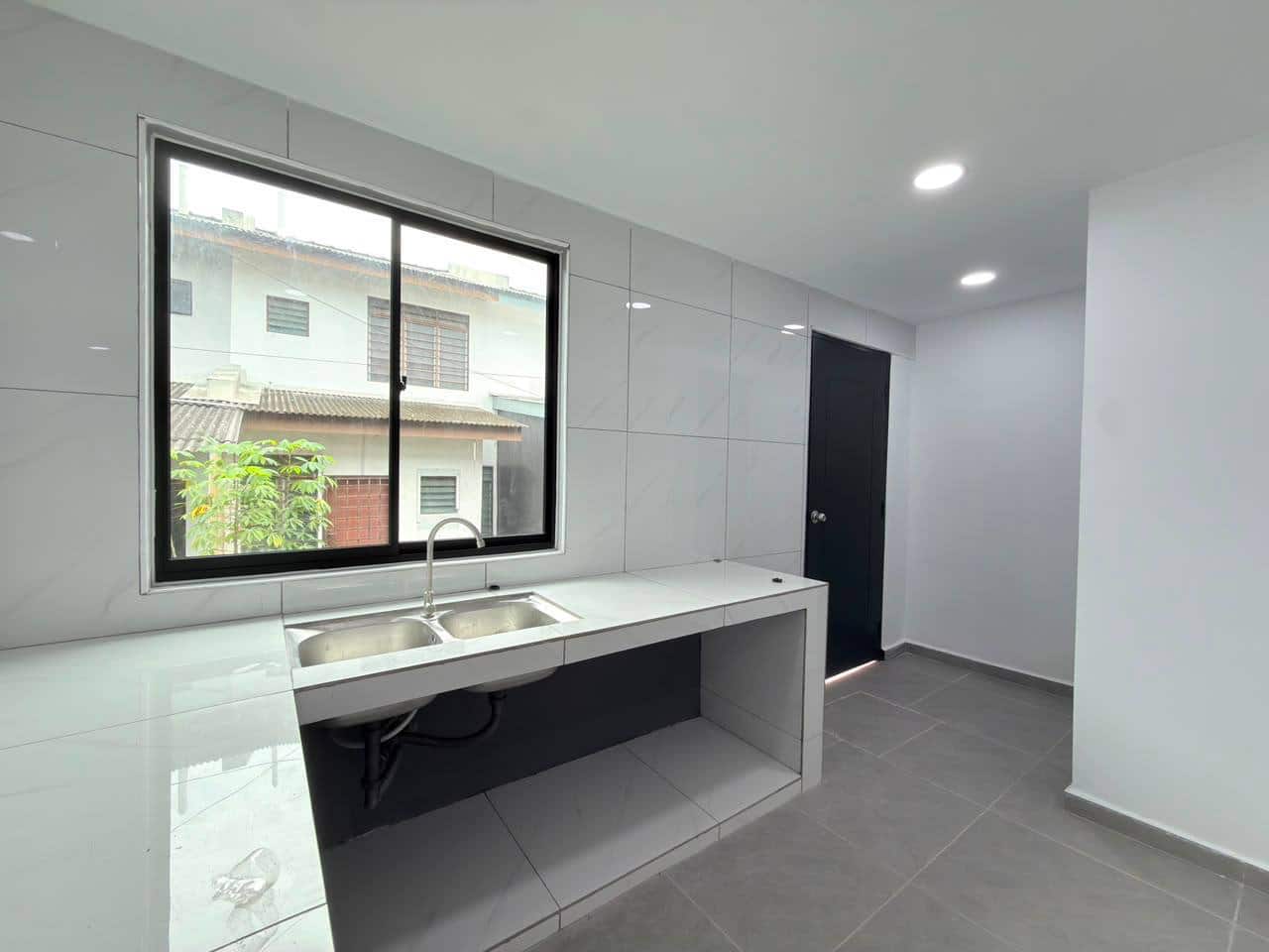 Double Storey Low Cost Bukit Tiram 6