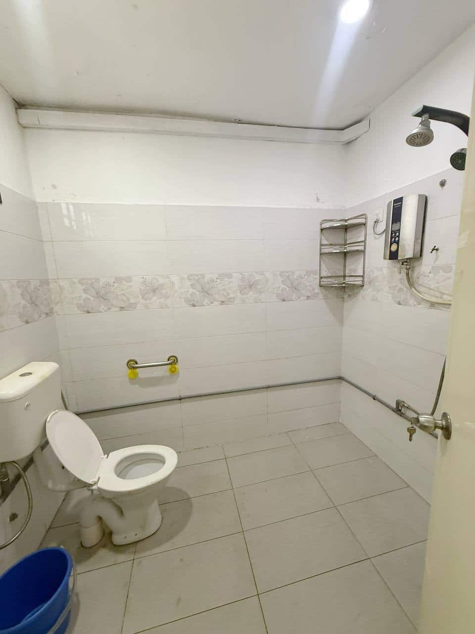 Double Storey Terrace Bandar Seri Alam 11