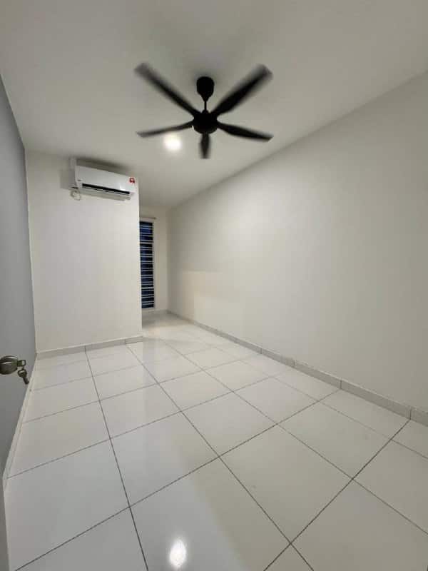 Double Storey End Lot Taman Nusa Damai 6