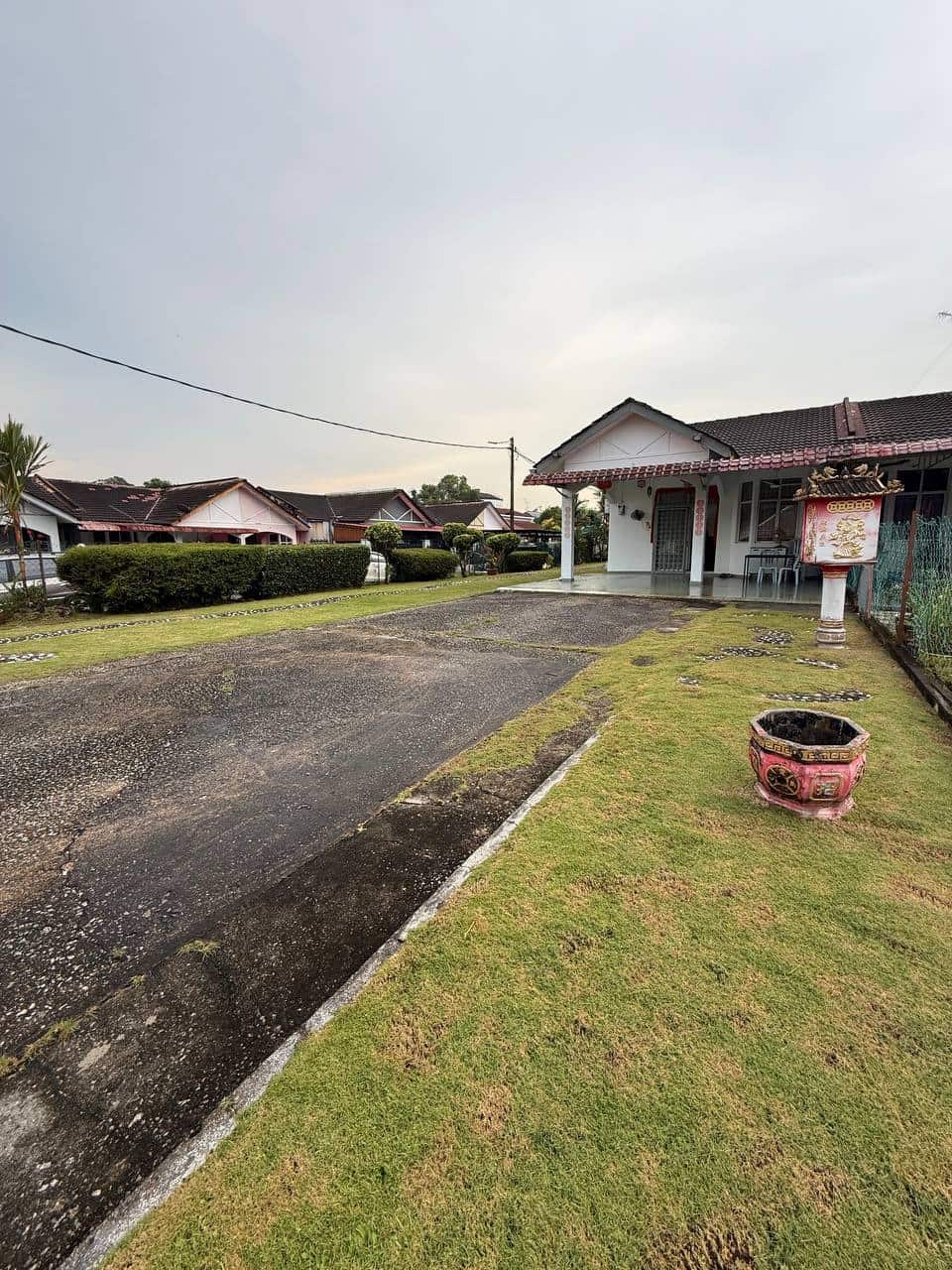 Single Storey Corner Lot Taman Teratai 4