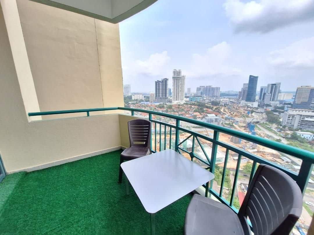 Condominium Kempas 3