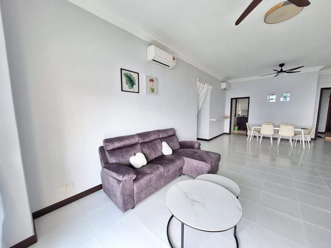 Condominium Kempas 2