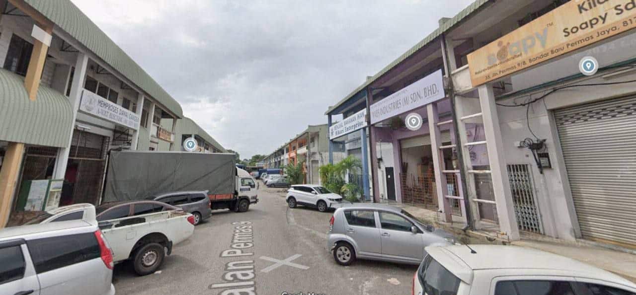 1.5-Storey Terrace Factory Permas Jaya 5