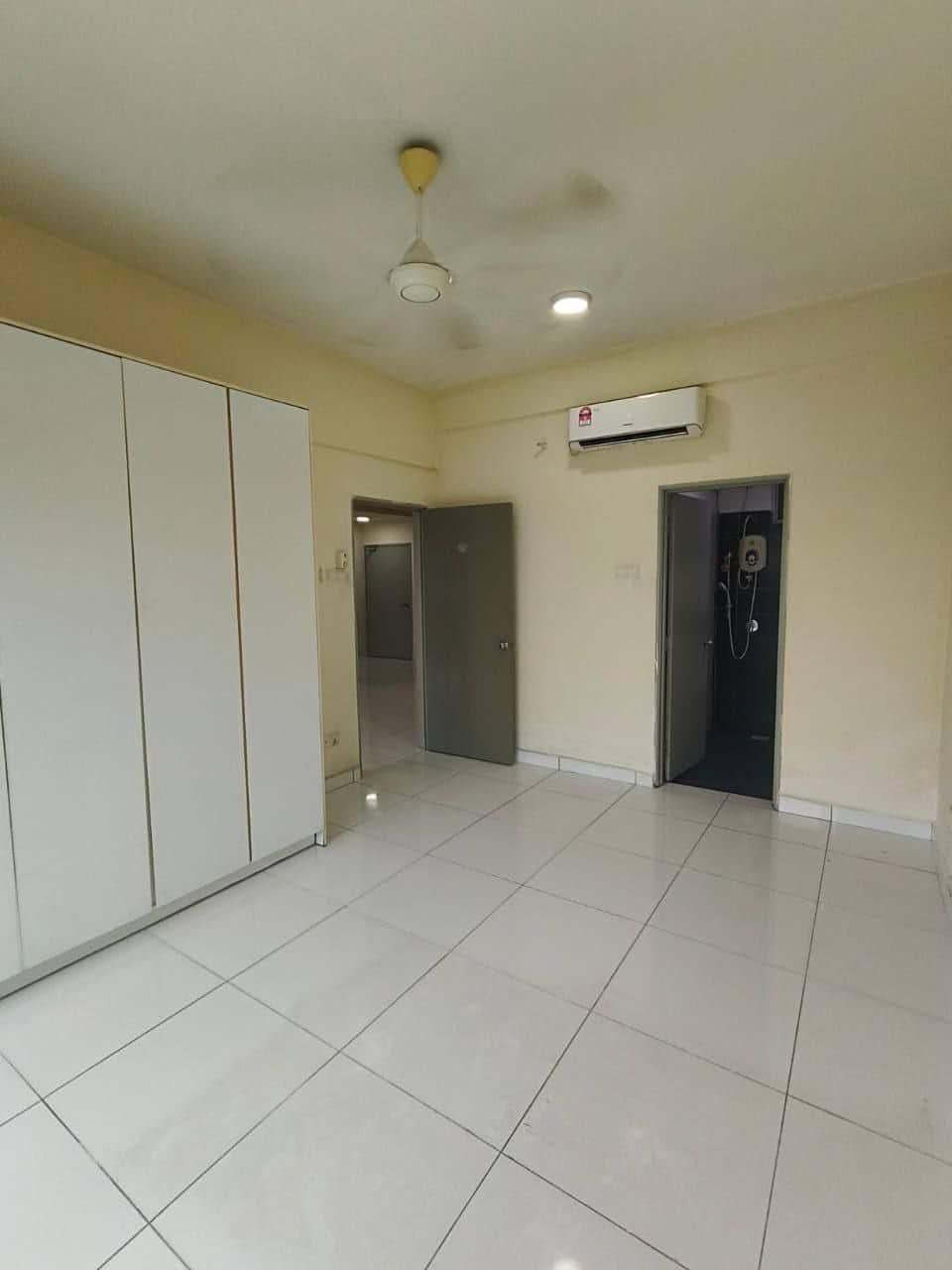Condo Tampoi 4