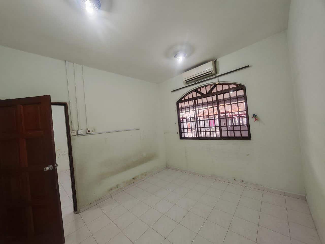 1-Storey Terrace House Taman Bahagia 4