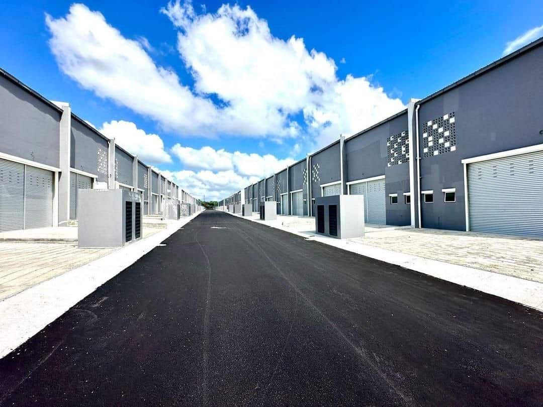 3-Storey Shoplot Taman Molek 8