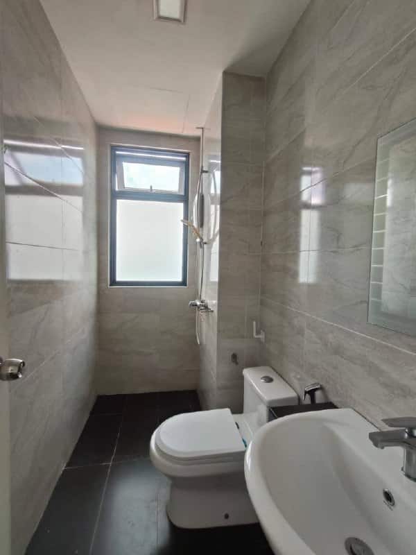 Condo JB Town 7