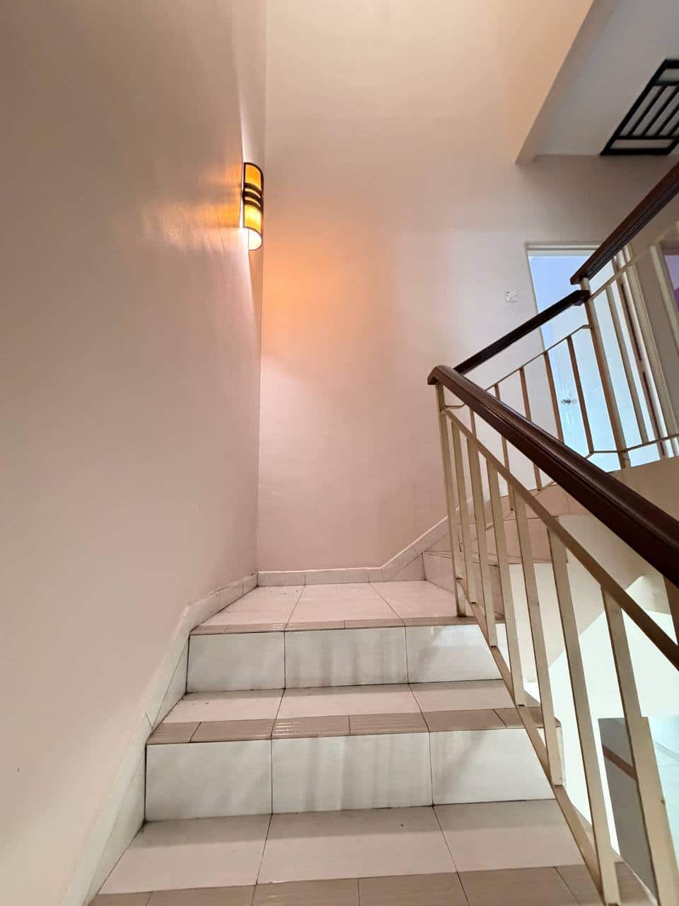 2-Storey Terrace 8