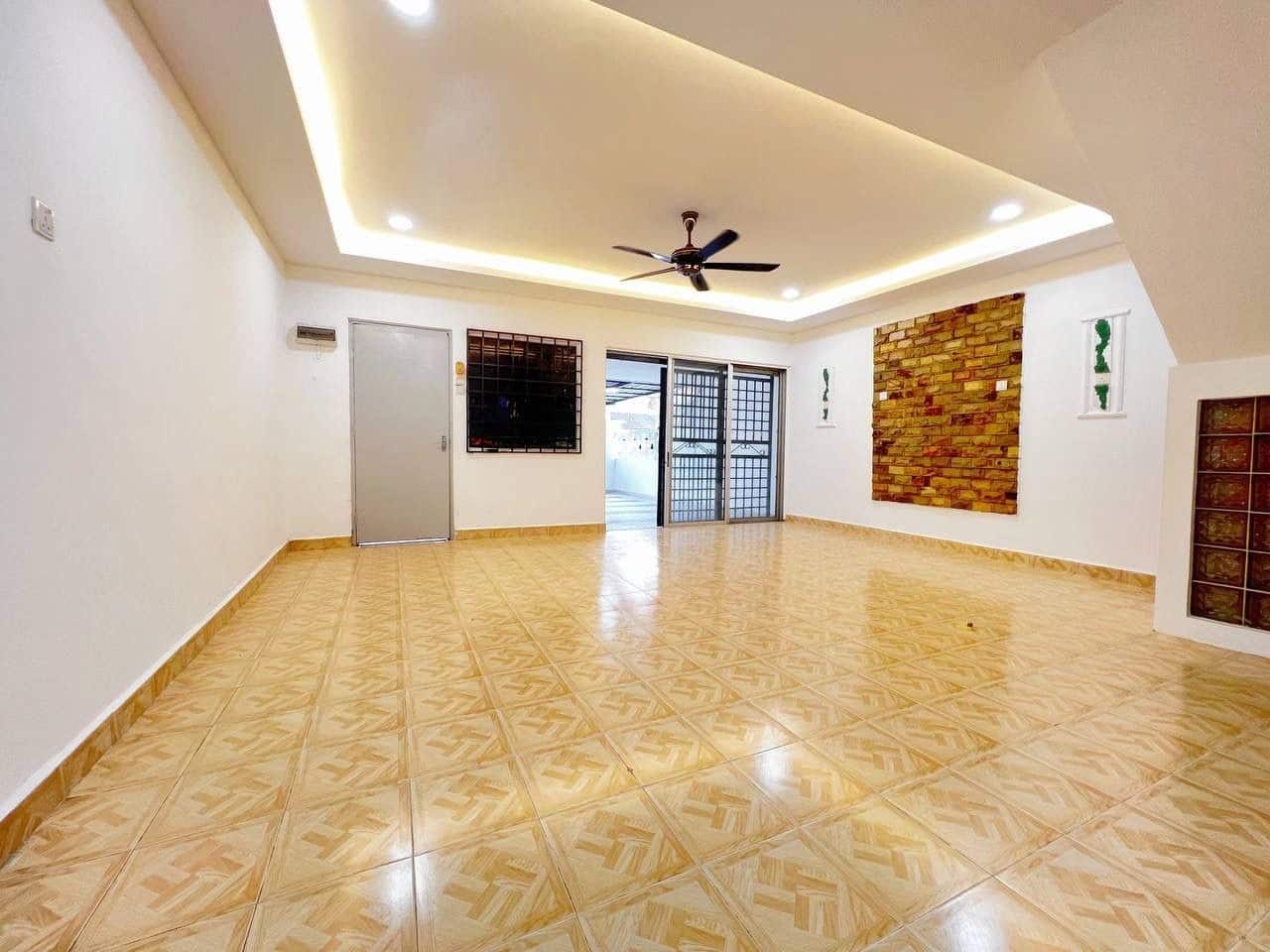 2-Storey Terrace Taman Bukit Kempas 2