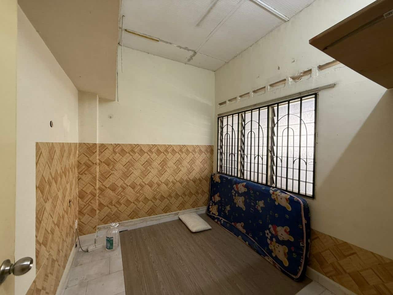 Apartment Taman Molek 7