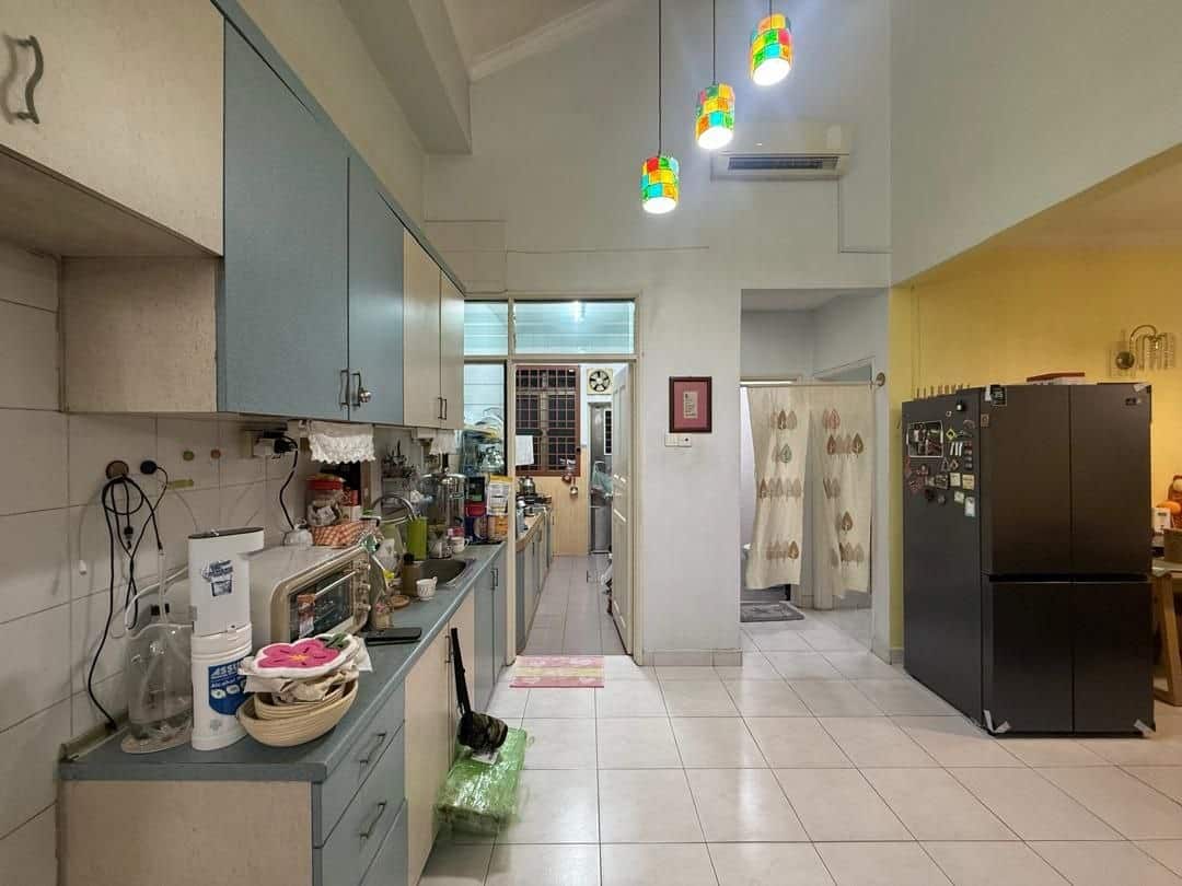 1.5-Storey Terrace Taman Molek 6