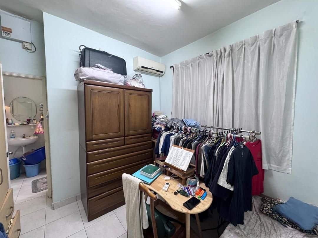 1.5-Storey Terrace Taman Molek 7
