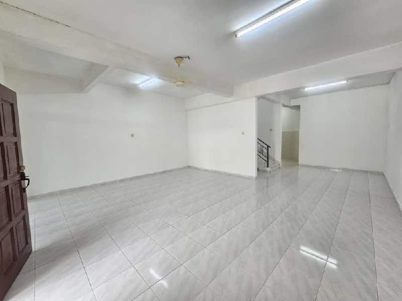 Double Storey Terrace House Taman Pulai Utama 3