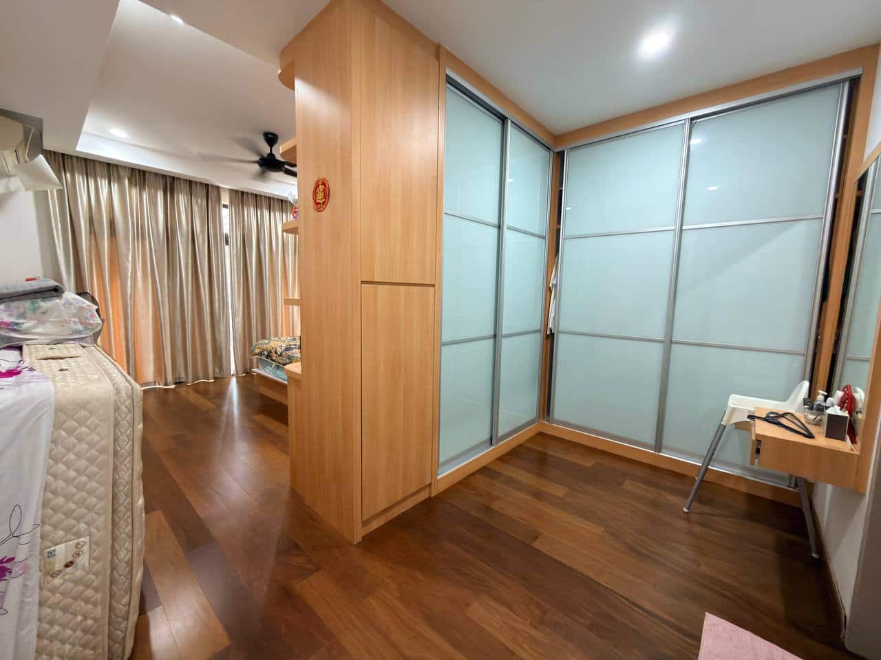 Condominium Laguna Heights 5