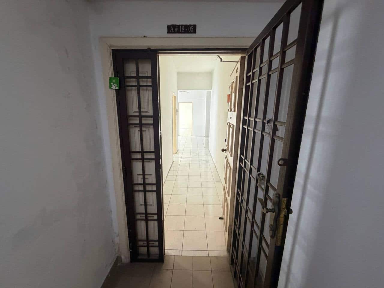 High Floor Apartment Larkin Utama 7
