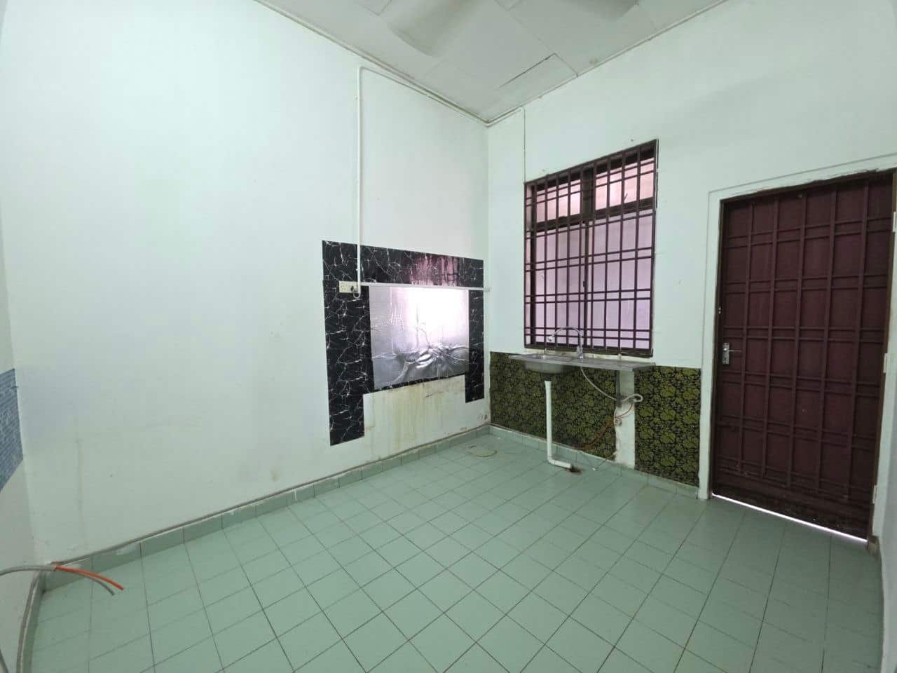 Single Storey Corner Terrace House 美景花园 6