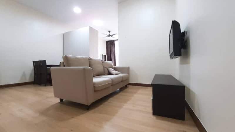 Studio Greenfield Regency 2