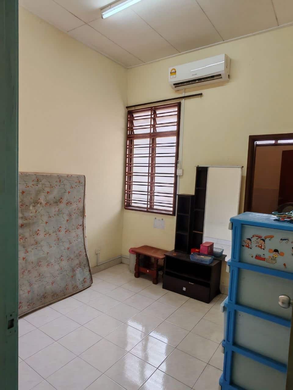 2-Storey Terrace Jalan Merpati, Bandar Putra, Kulai 4