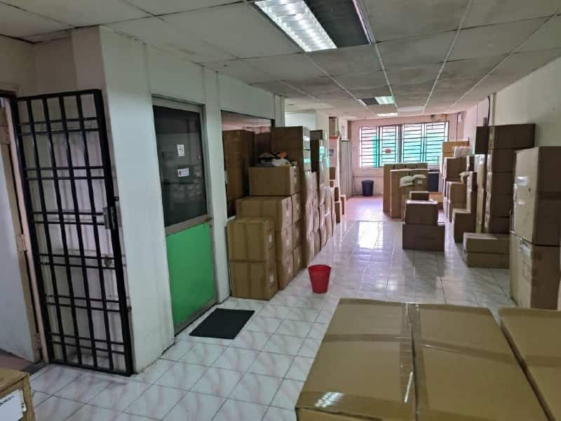 3-Storey Shop Lot Johor Jaya Rosmerah 6