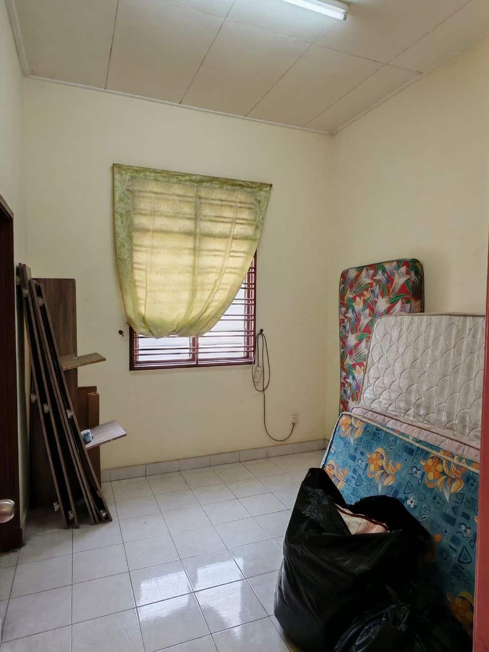 2-Storey Terrace Jalan Merpati, Bandar Putra, Kulai 7