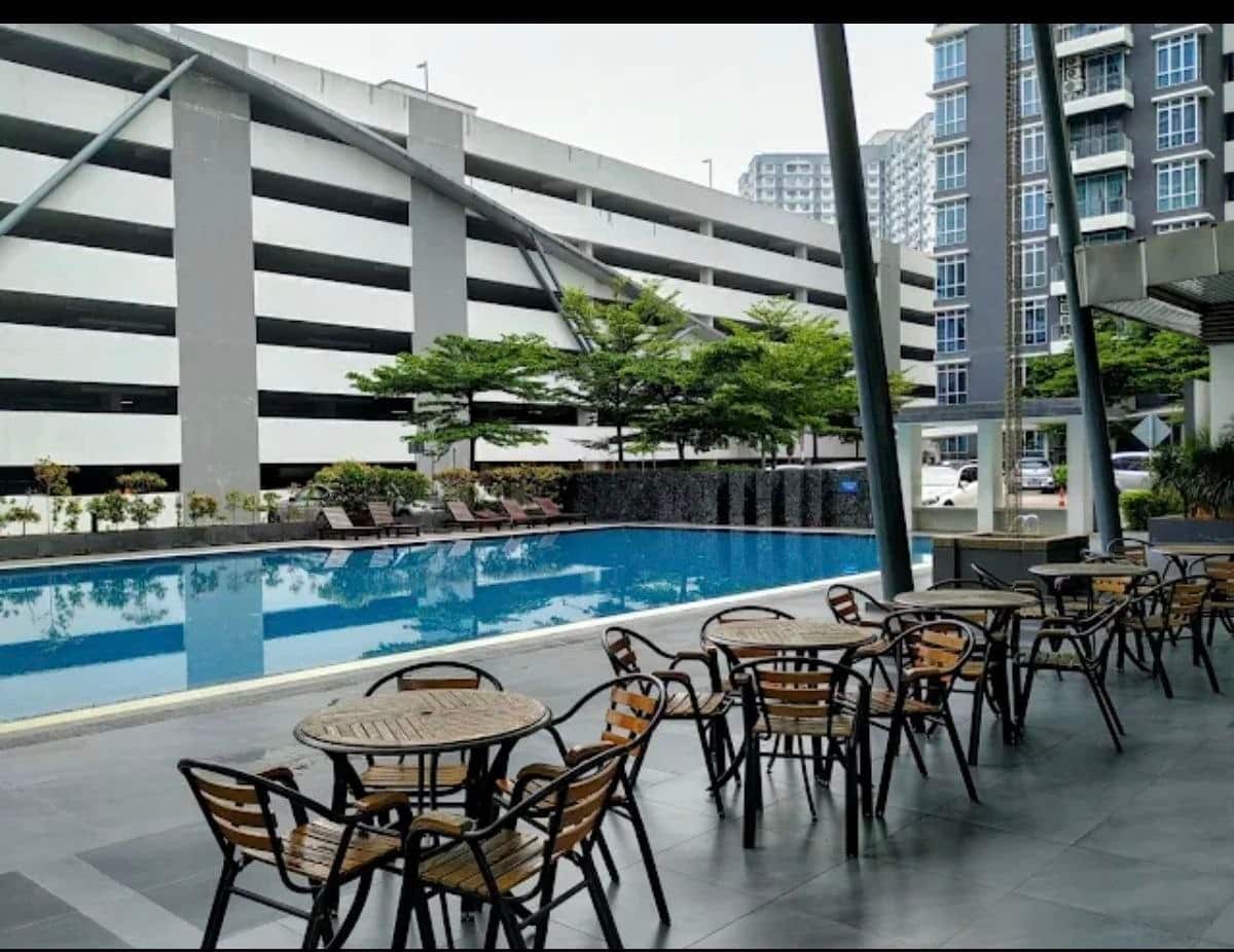 Service Apartment Permas 3