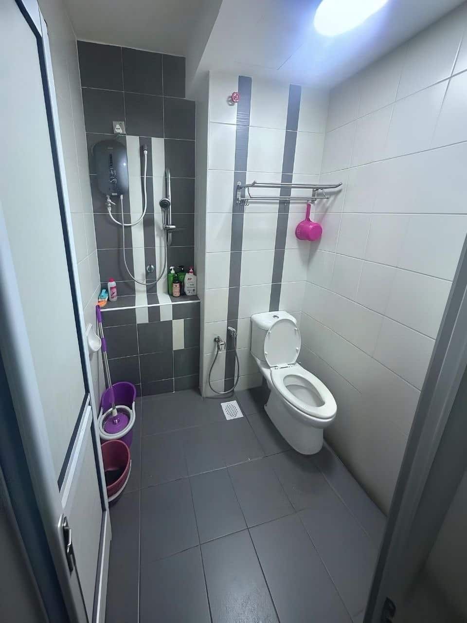 Service Apartment Permas 10