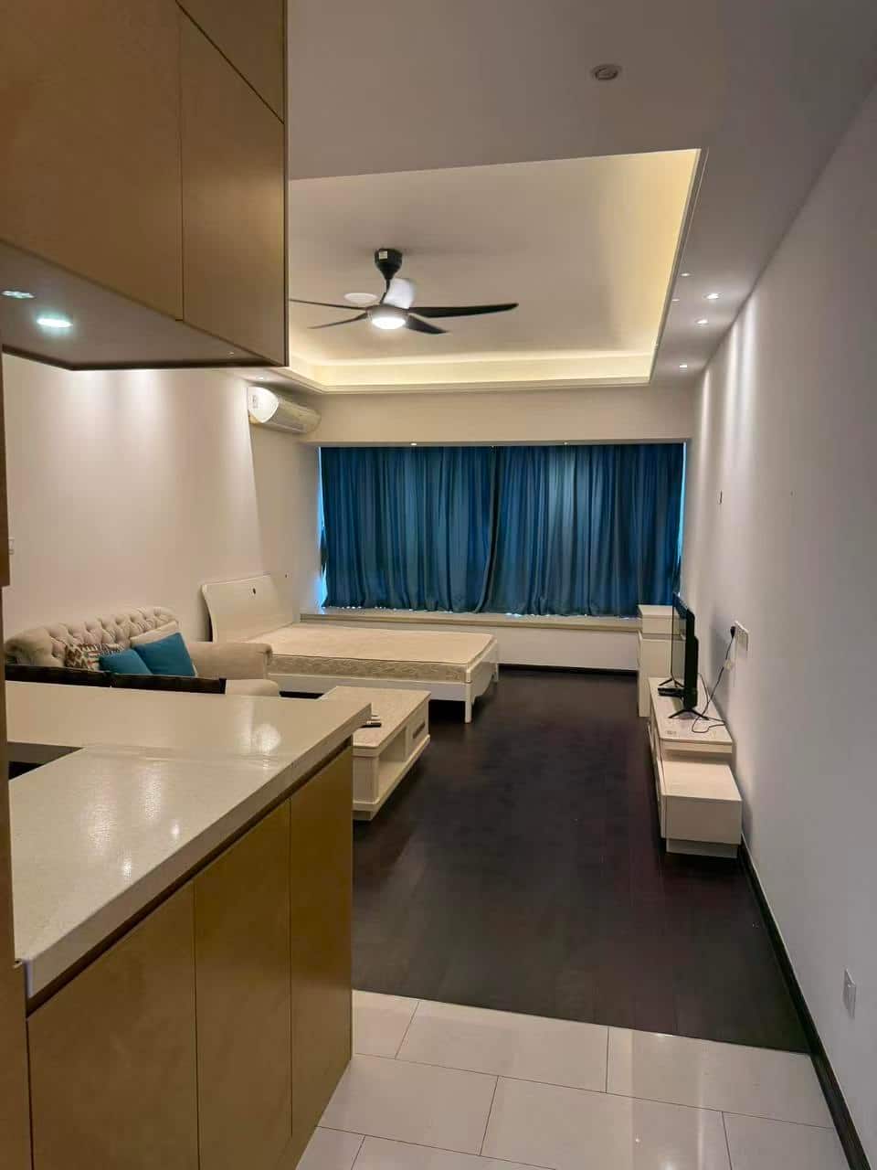 Dual Key Apartment R&F Princess Cove 3