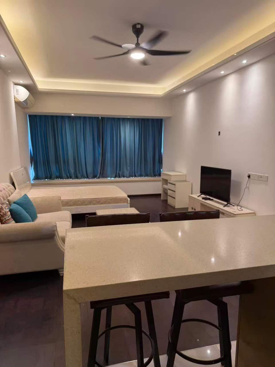 Dual Key Apartment R&F Princess Cove 2