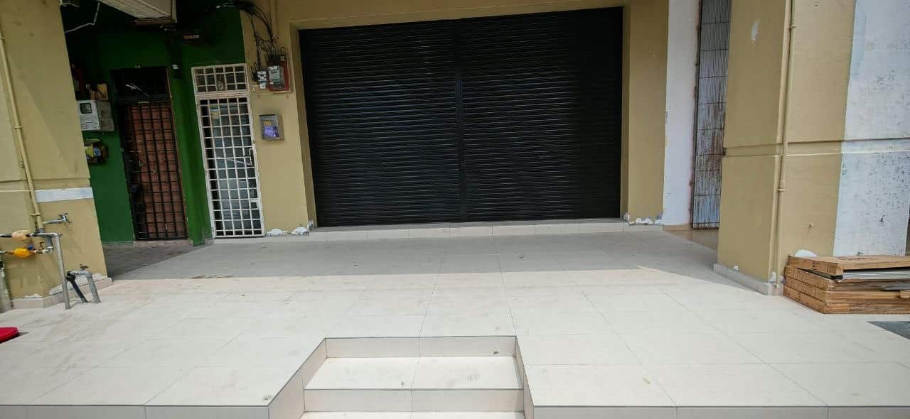 Ground Floor of Double Storey Shoplot Taman Universiti 4