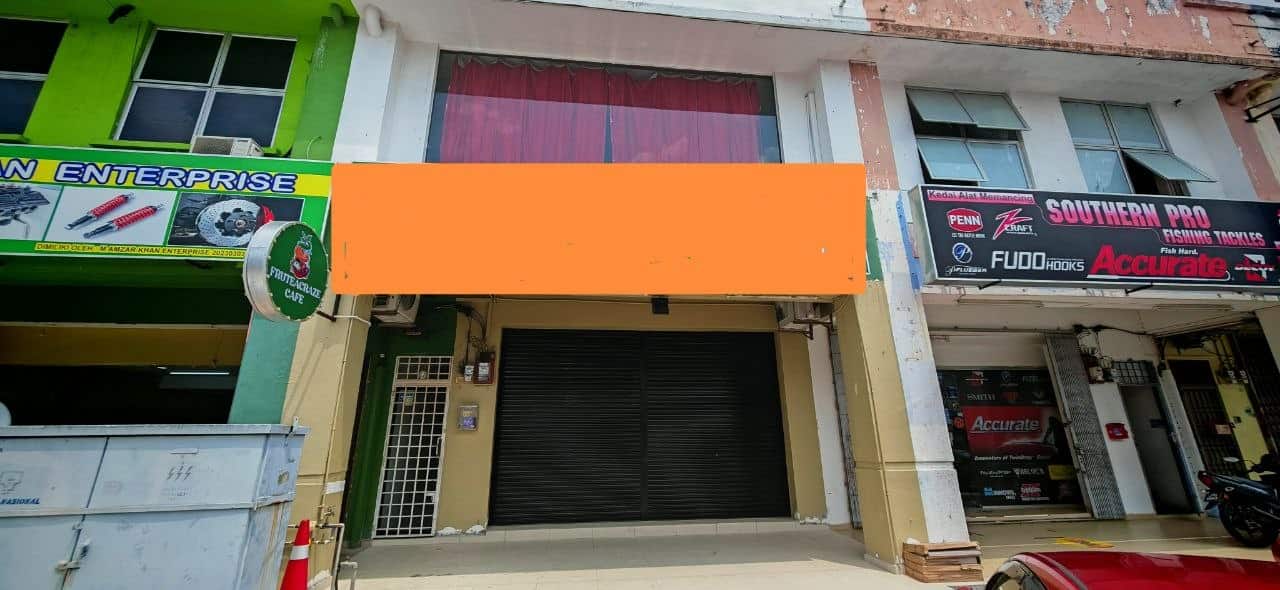 Ground Floor of Double Storey Shoplot Taman Universiti 12