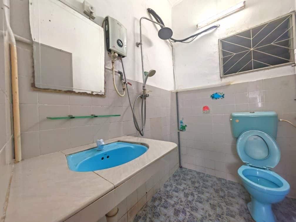 Single Storey End Lot Taman Johor Jaya 8