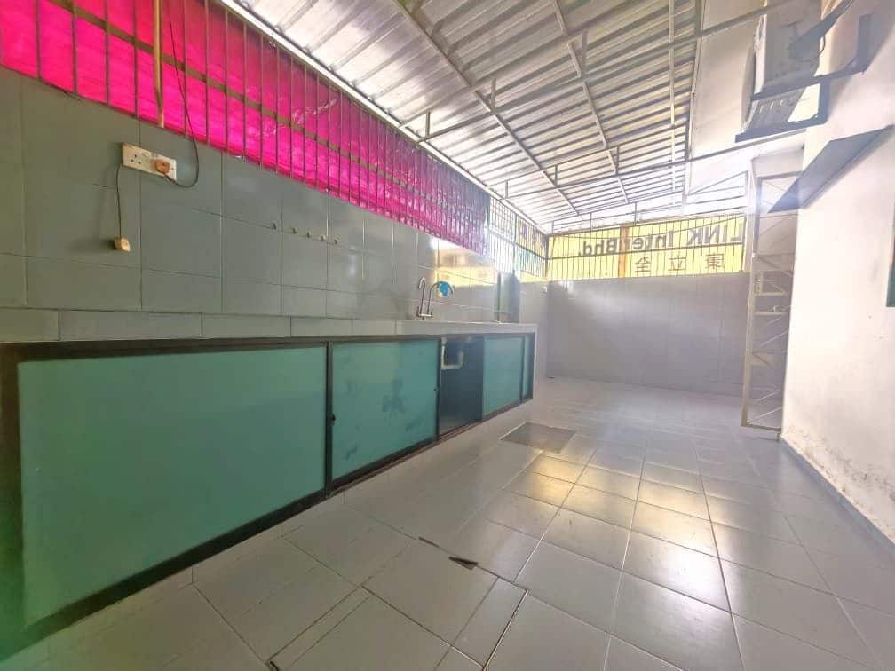 Single Storey End Lot Taman Johor Jaya 6