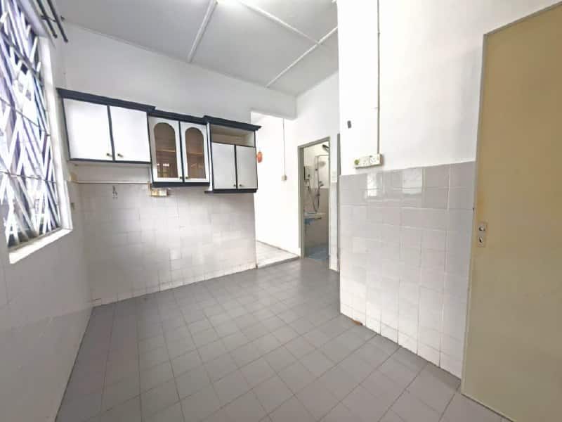 Single Storey End Lot Taman Johor Jaya 3