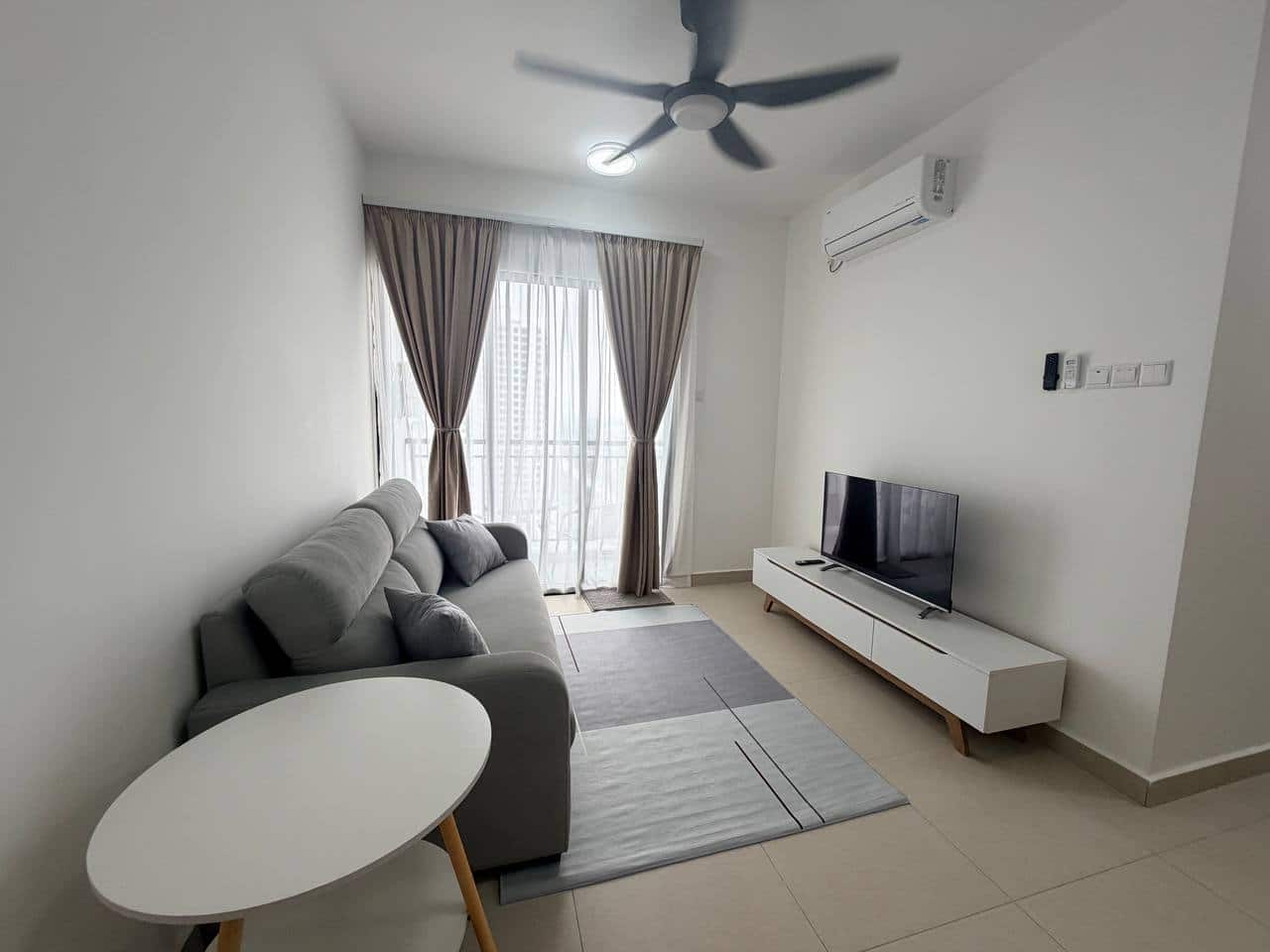 SY stock 

For rent 

Pandan height 
Brand new 
2+… 3