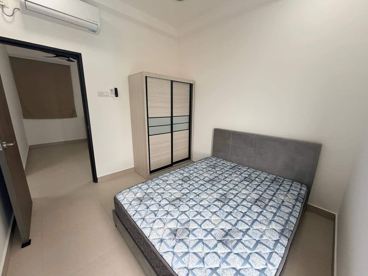 SY stock 

For rent 

Pandan height 
Brand new 
2+… 6