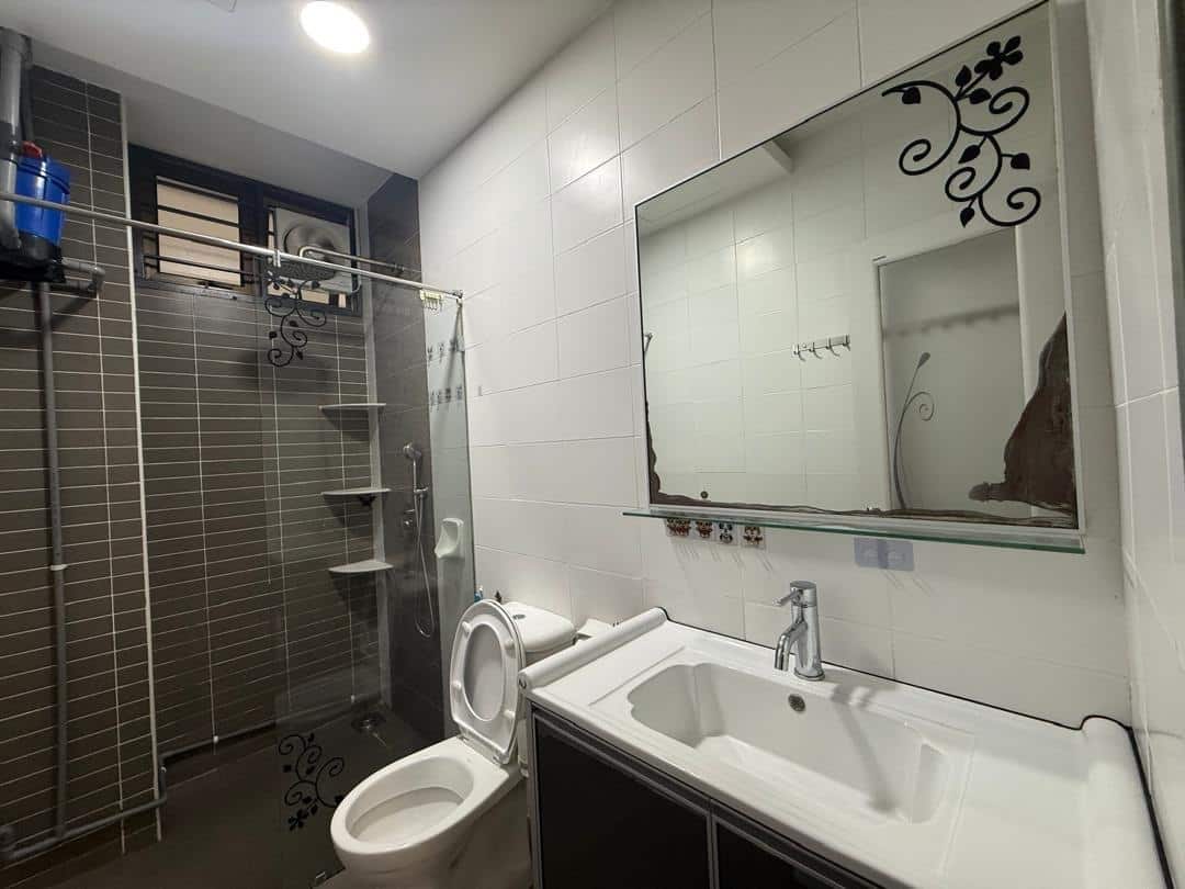 ‼️屋主下价钱啦‼️

🏡全装修的公寓 整间屋子都是采用大料装修 ‼️ 重点‼️ 还有三个停🚗位

… 2