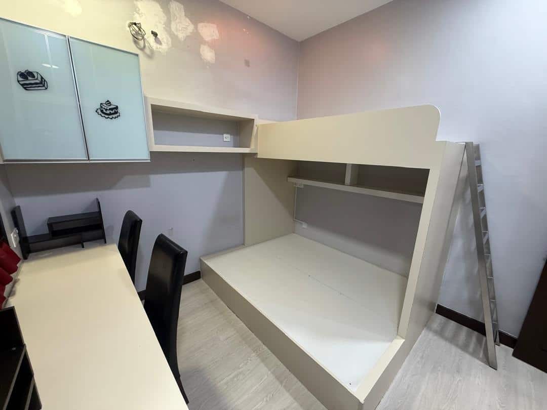 ‼️屋主下价钱啦‼️

🏡全装修的公寓 整间屋子都是采用大料装修 ‼️ 重点‼️ 还有三个停🚗位

… 4