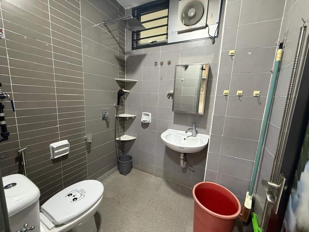 ‼️屋主下价钱啦‼️

🏡全装修的公寓 整间屋子都是采用大料装修 ‼️ 重点‼️ 还有三个停🚗位

… 12