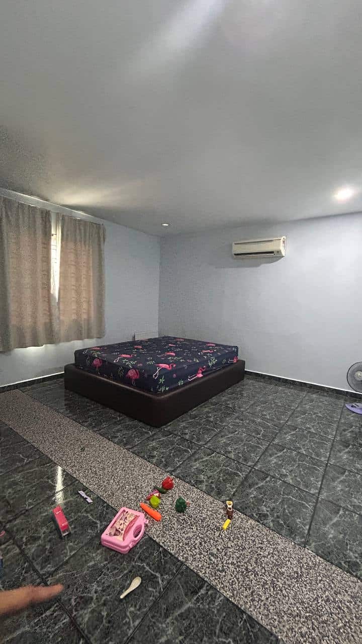 For Rent

Property Name: Nusa Perintis Gelang Pata… 2