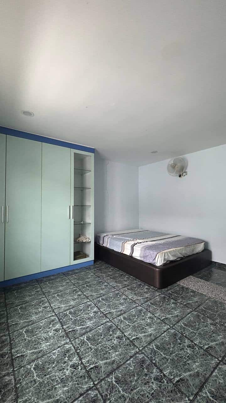 For Rent

Property Name: Nusa Perintis Gelang Pata… 6