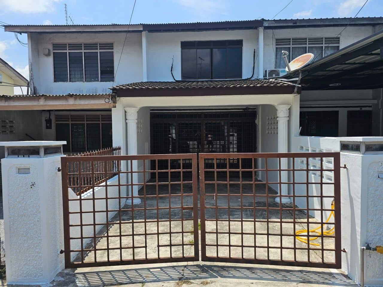FOR SALE :

Johor Jaya
Asking Price: RM348,000

Ke… 2