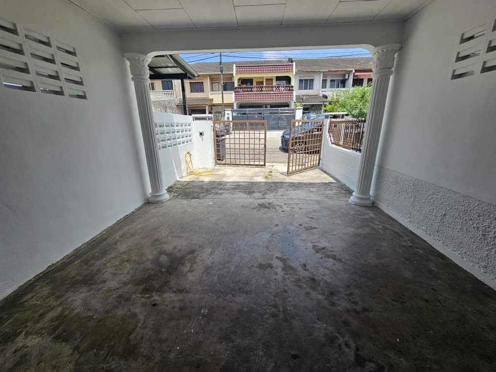 FOR SALE :

Johor Jaya
Asking Price: RM348,000

Ke… 3