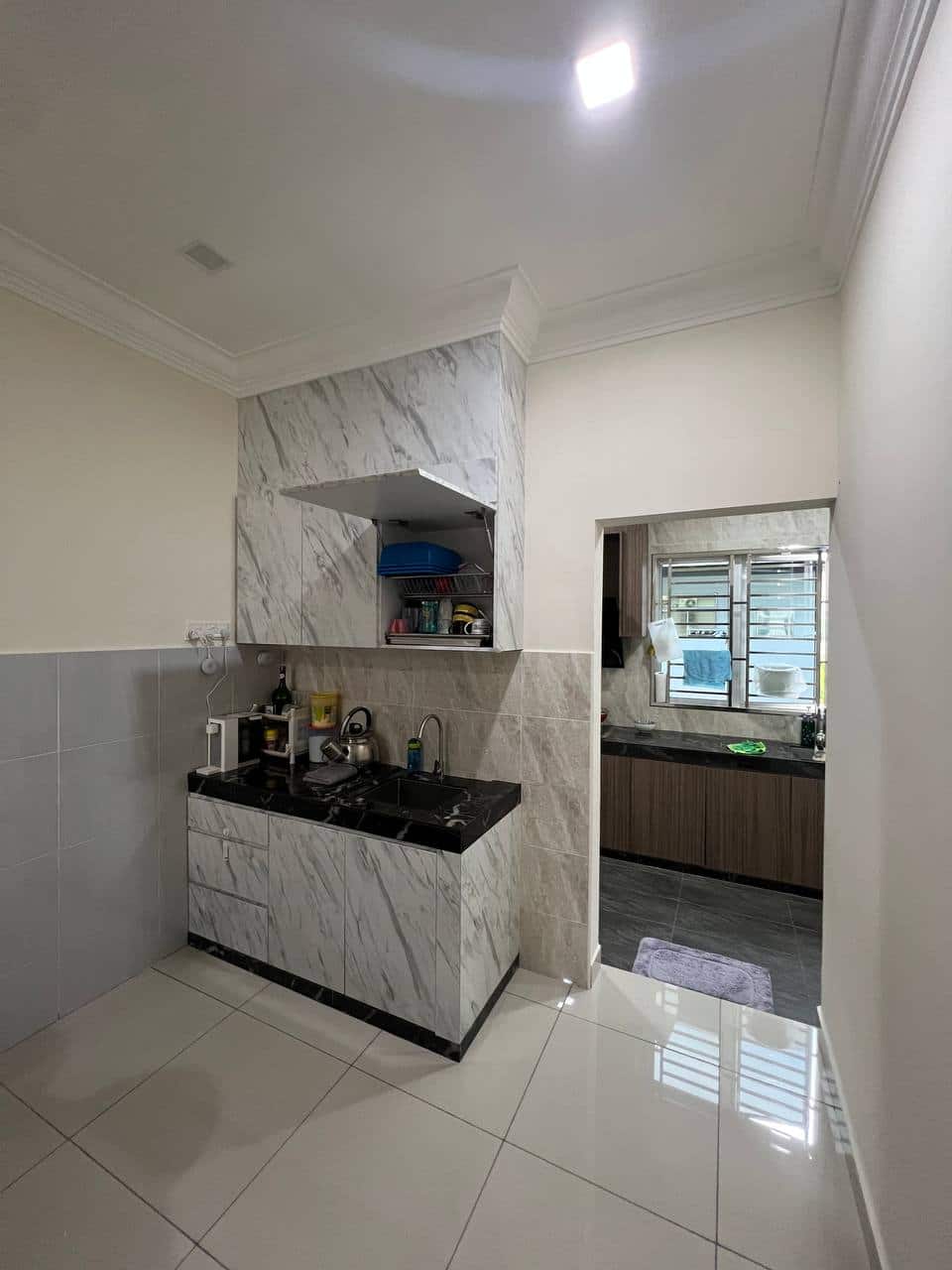 For Rent (AO0525)

Trellis Residence 

Location: J… 1
