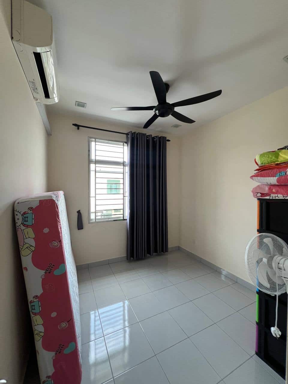 For Rent (AO0525)

Trellis Residence 

Location: J… 4