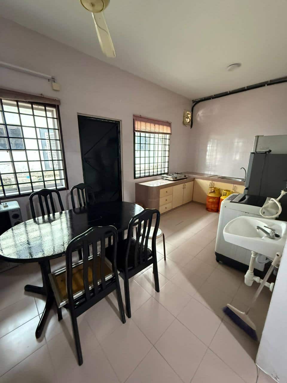 Bukit Indah Rooms For Rent 房间出租 (PL5397)

📍Jalan I… 4