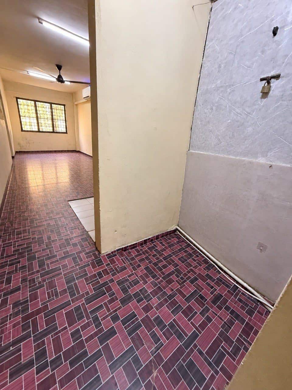 FOR SALE 📍
Block D @ Jalan EJ 8/x @ Sri Orkid @ Eh… 5