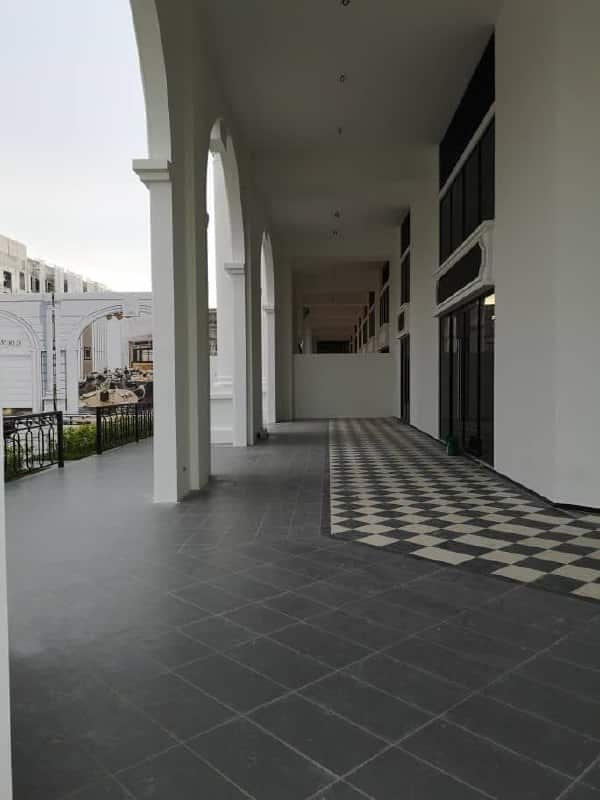 Commercial Retail Shop 
For Rent & Sale 

*Corner … 4