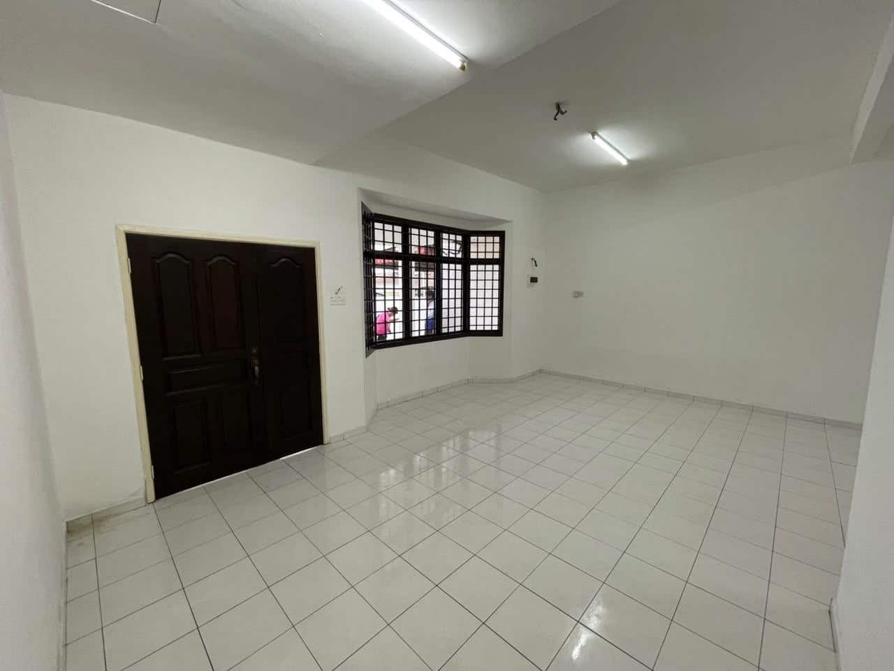 Double Storey House Kulai Utama 3