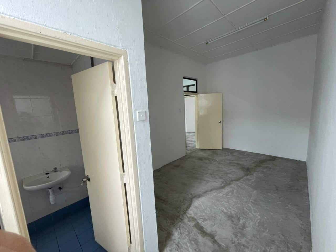 Double Storey House Kulai Utama 5