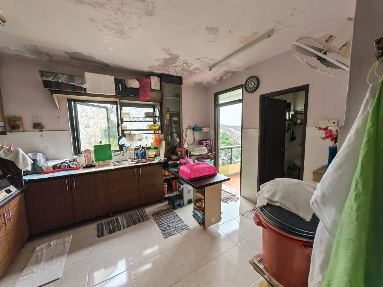 Service Apartment Taman D Utama Perling 8